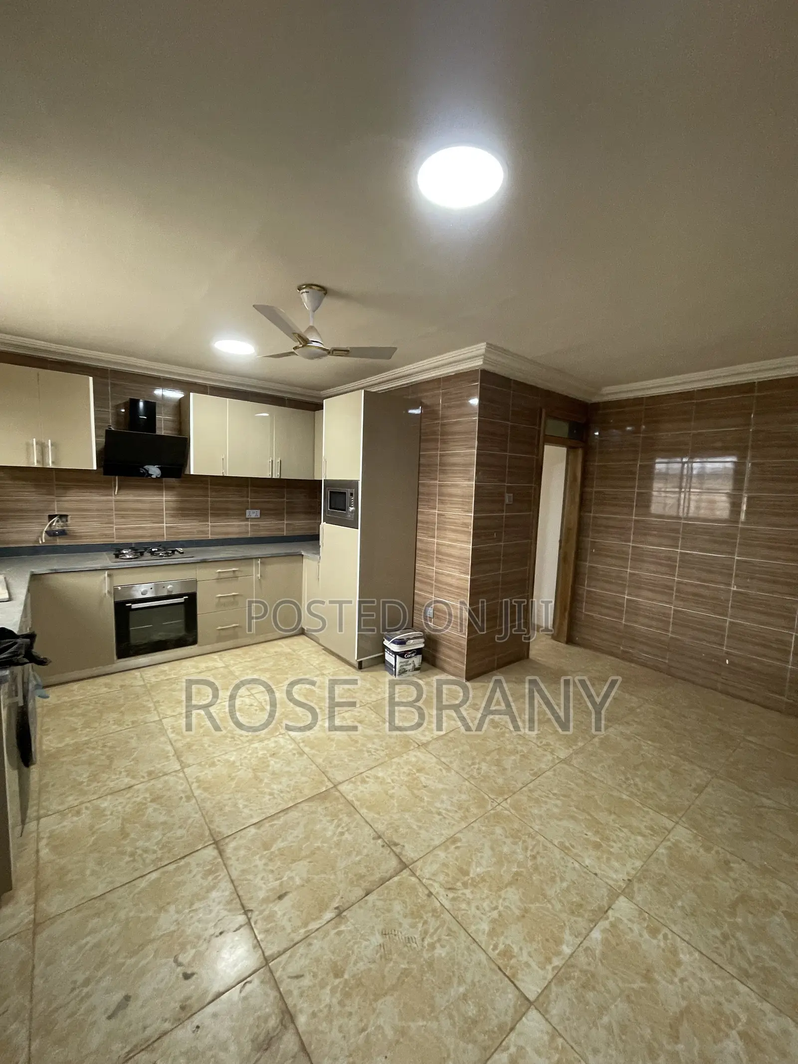 4bdrm House in Accra Metropolitan for sale