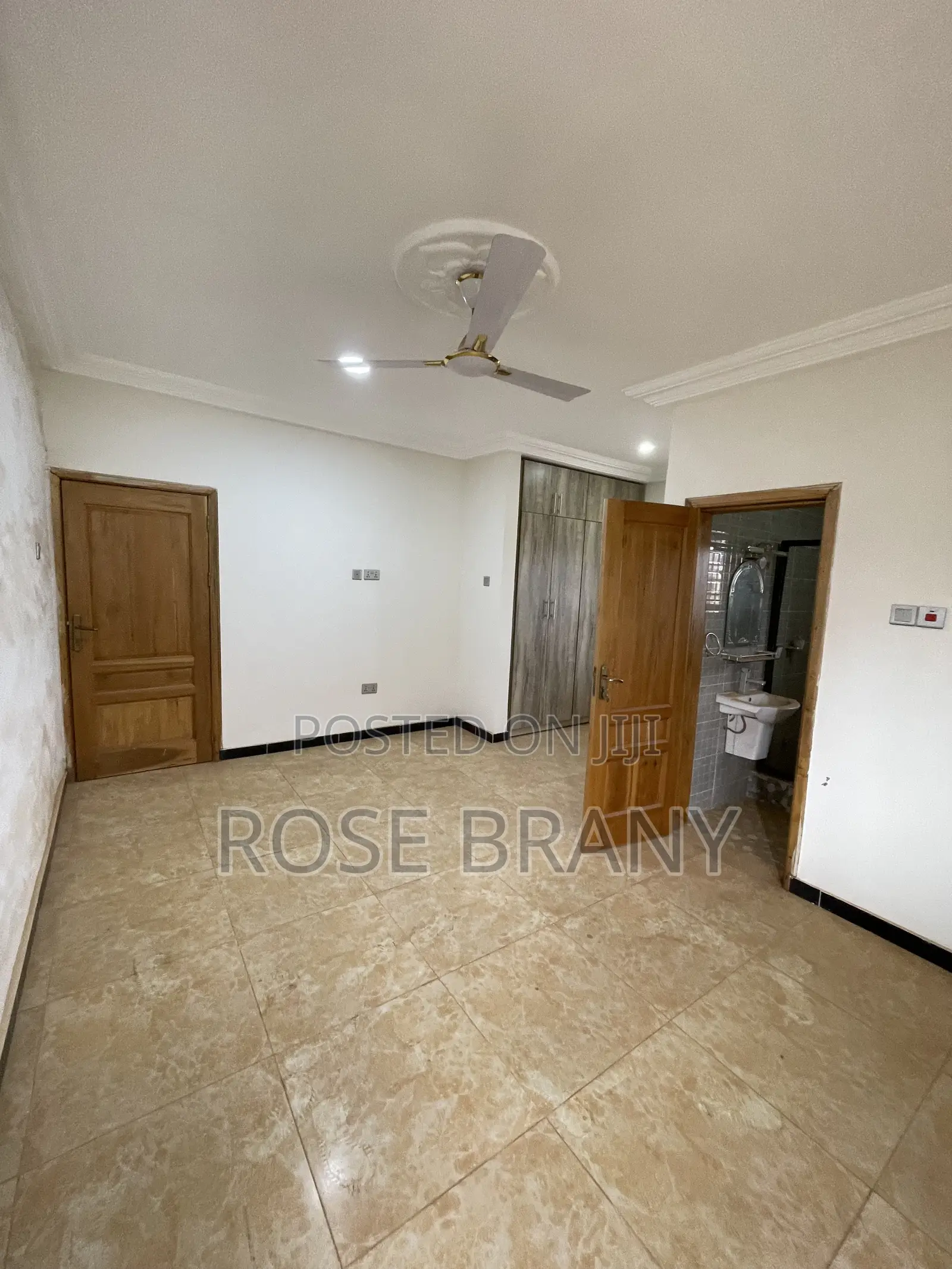 4bdrm House in Accra Metropolitan for sale