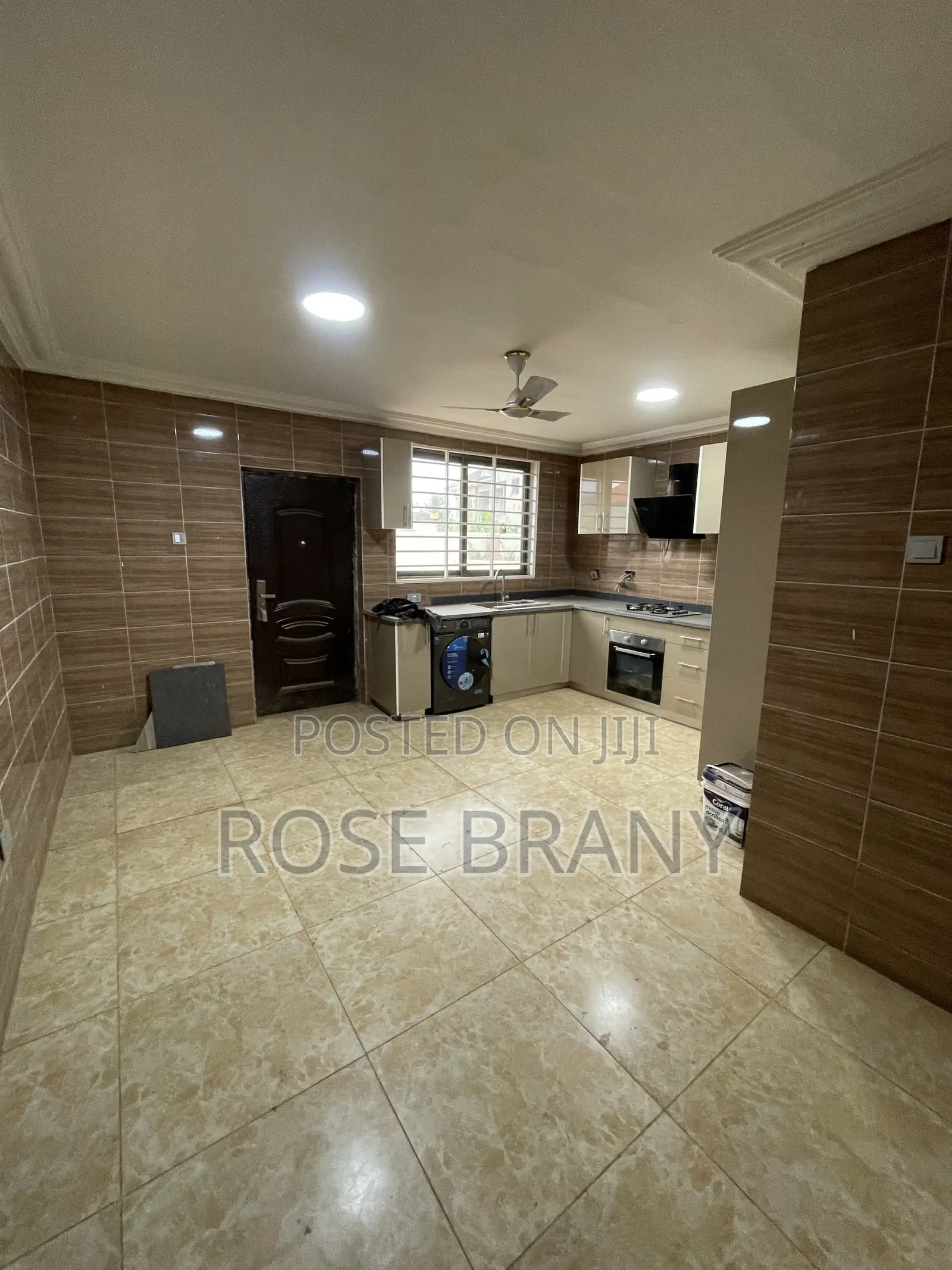 4bdrm House in Accra Metropolitan for sale