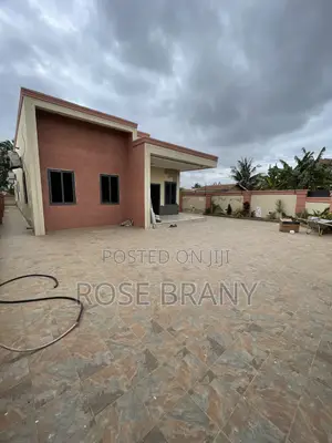 3bdrm House in Accra Metropolitan for sale