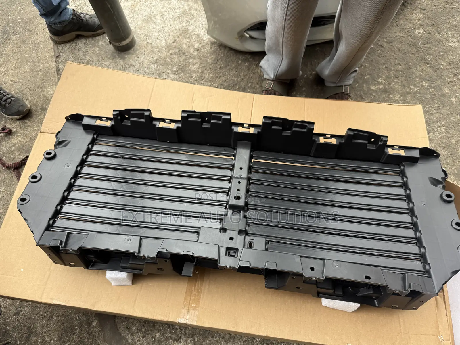 Ford F150 2021,2022,2023,2024 Shutter Grille