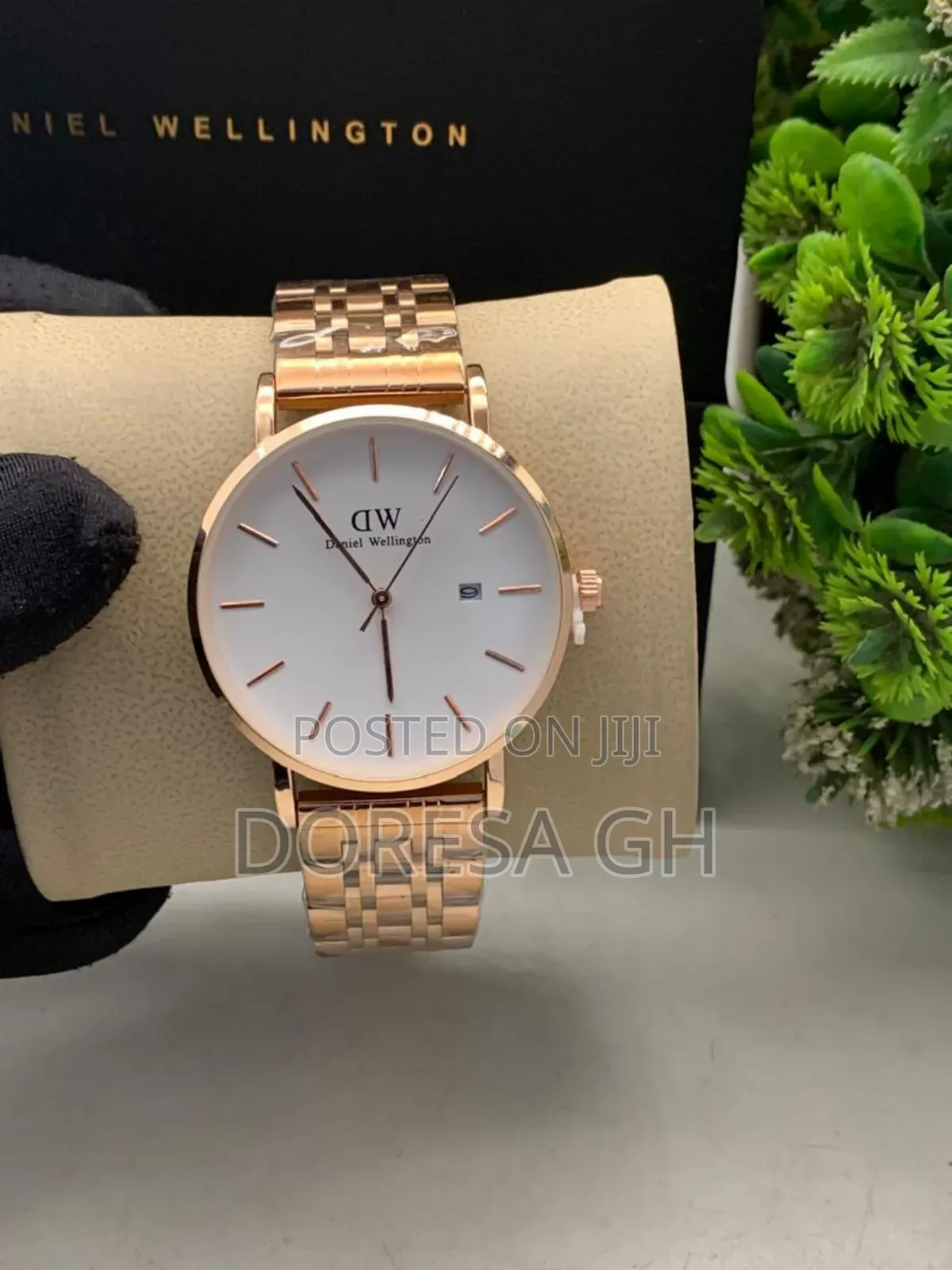 Daniel Wellington Metal Strap Watch–Unisex Designer Watch Gh