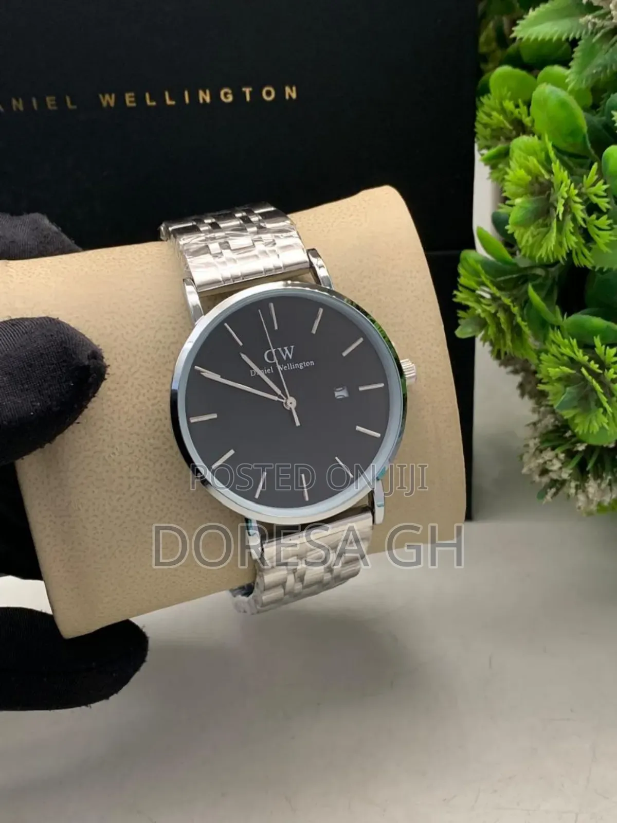 Daniel Wellington Metal Strap Watch–Unisex Designer Watch Gh