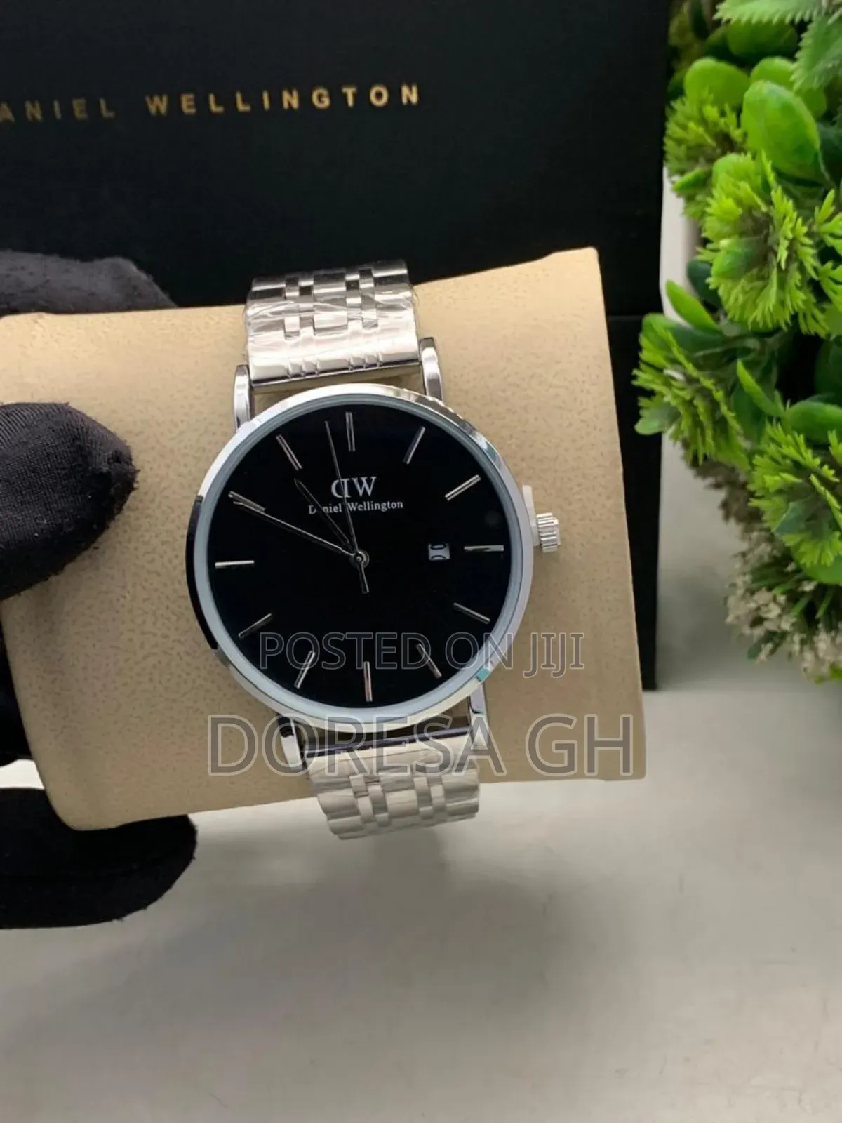 Daniel Wellington Metal Strap Watch–Unisex Designer Watch Gh