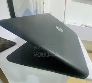 Laptop HP 17-3000 6GB AMD Ryzen 5 SSHD+SSD 256GB
