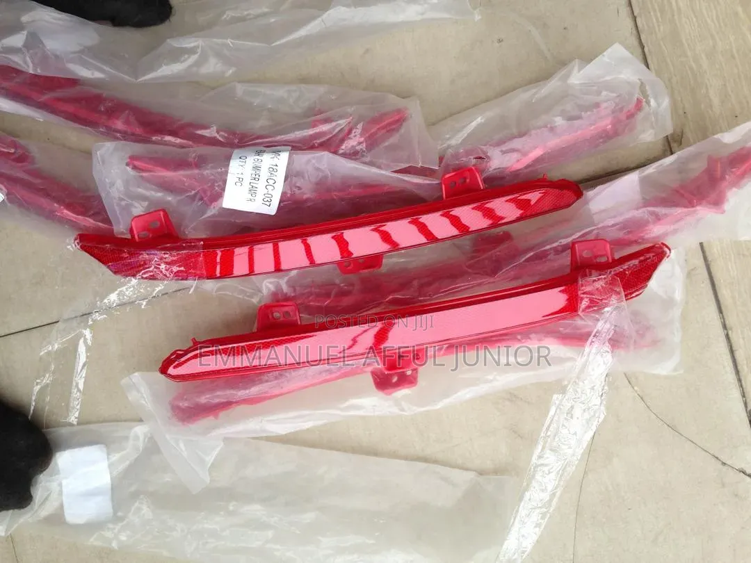 Honda Accord 2018 Back Bumper Reflector. Pair