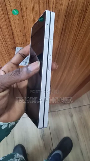 New Samsung Galaxy Z Fold6 256 GB Pink