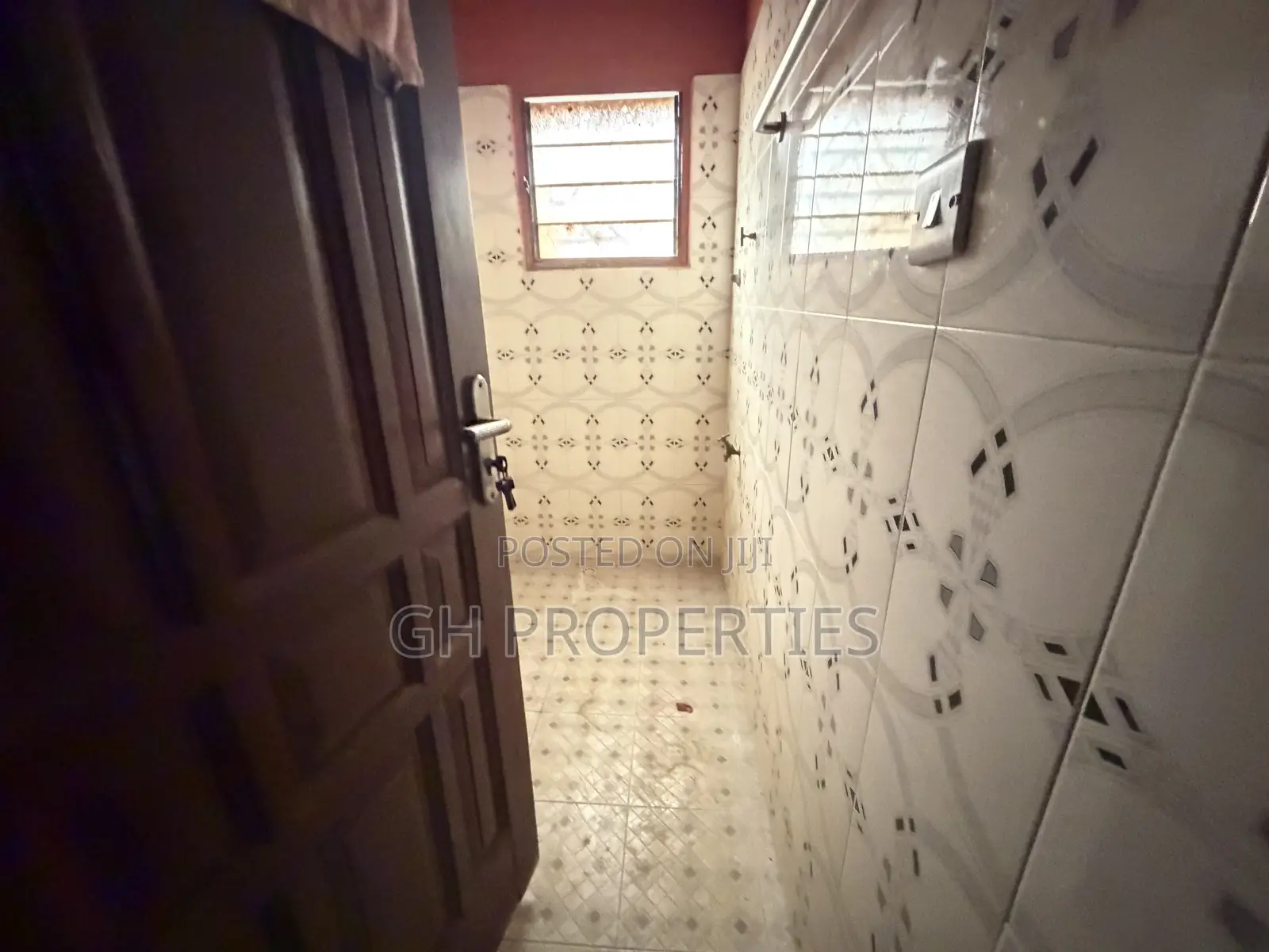 2bdrm Apartment in Wood Village Area., Kumasi Metropolitan for rent