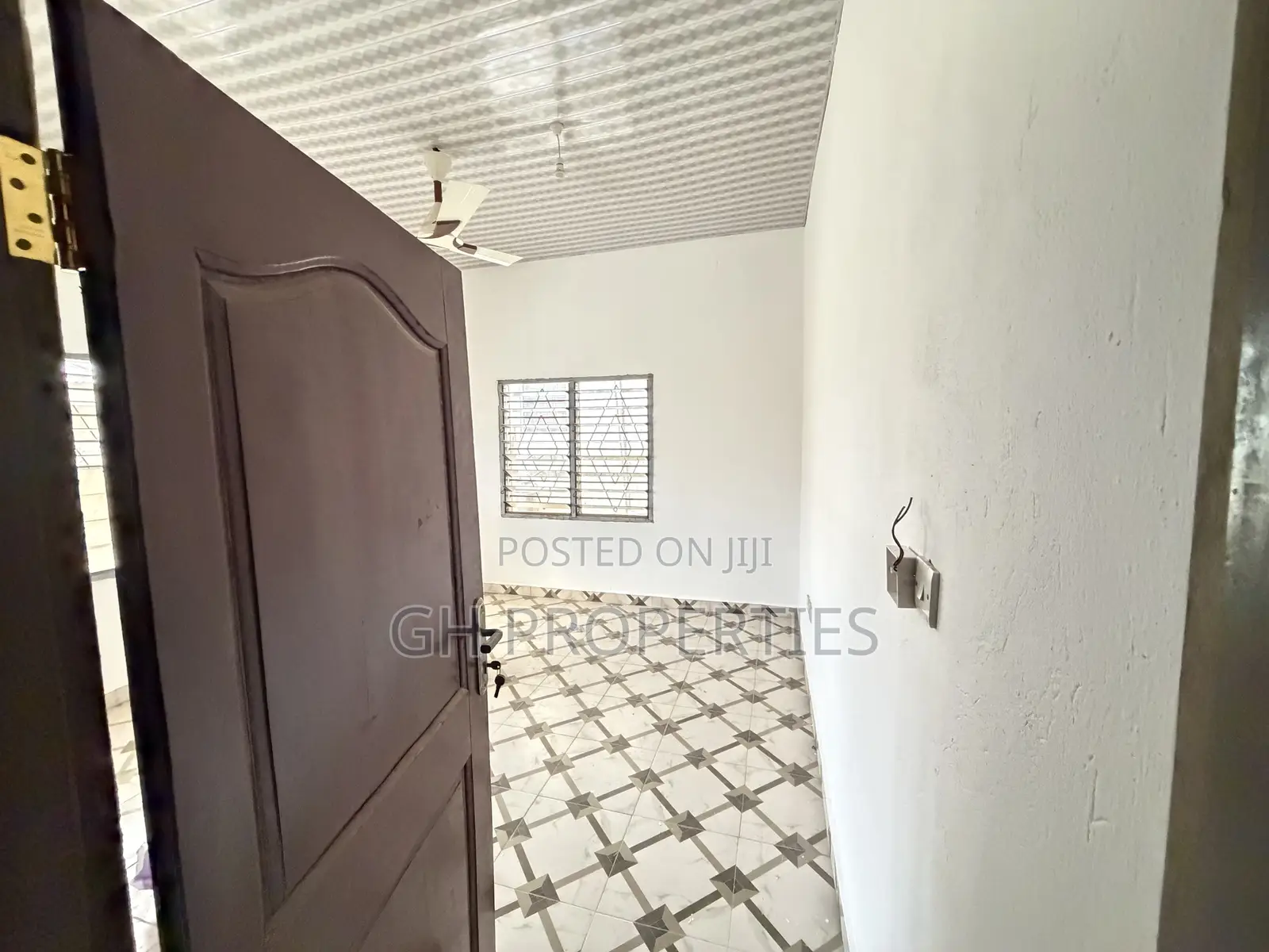 2bdrm Apartment in Wood Village Area., Kumasi Metropolitan for rent