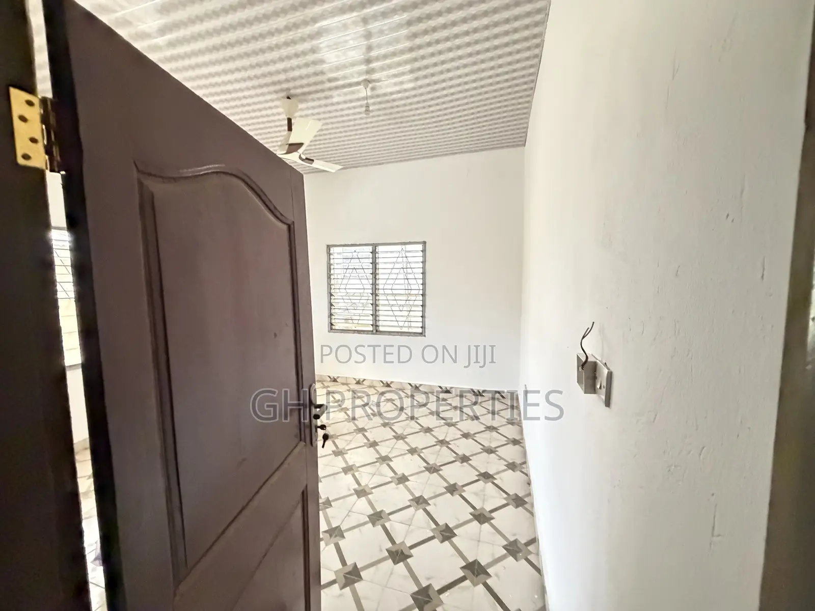 2bdrm Apartment in Wood Village Area., Kumasi Metropolitan for rent