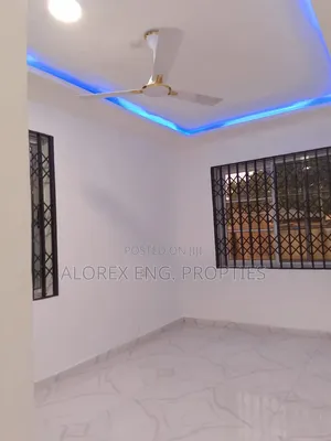 1bdrm Apartment in Adenta Rowi, Frafraha for rent