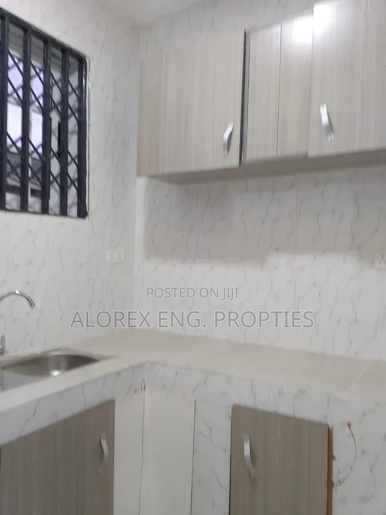 1bdrm Apartment in Adenta Rowi, Frafraha for rent