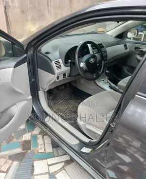 Toyota Corolla 2013 Gray
