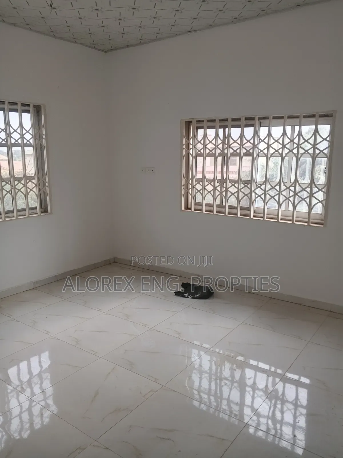 2bdrm Apartment in Adenta Foster Home, Frafraha for rent