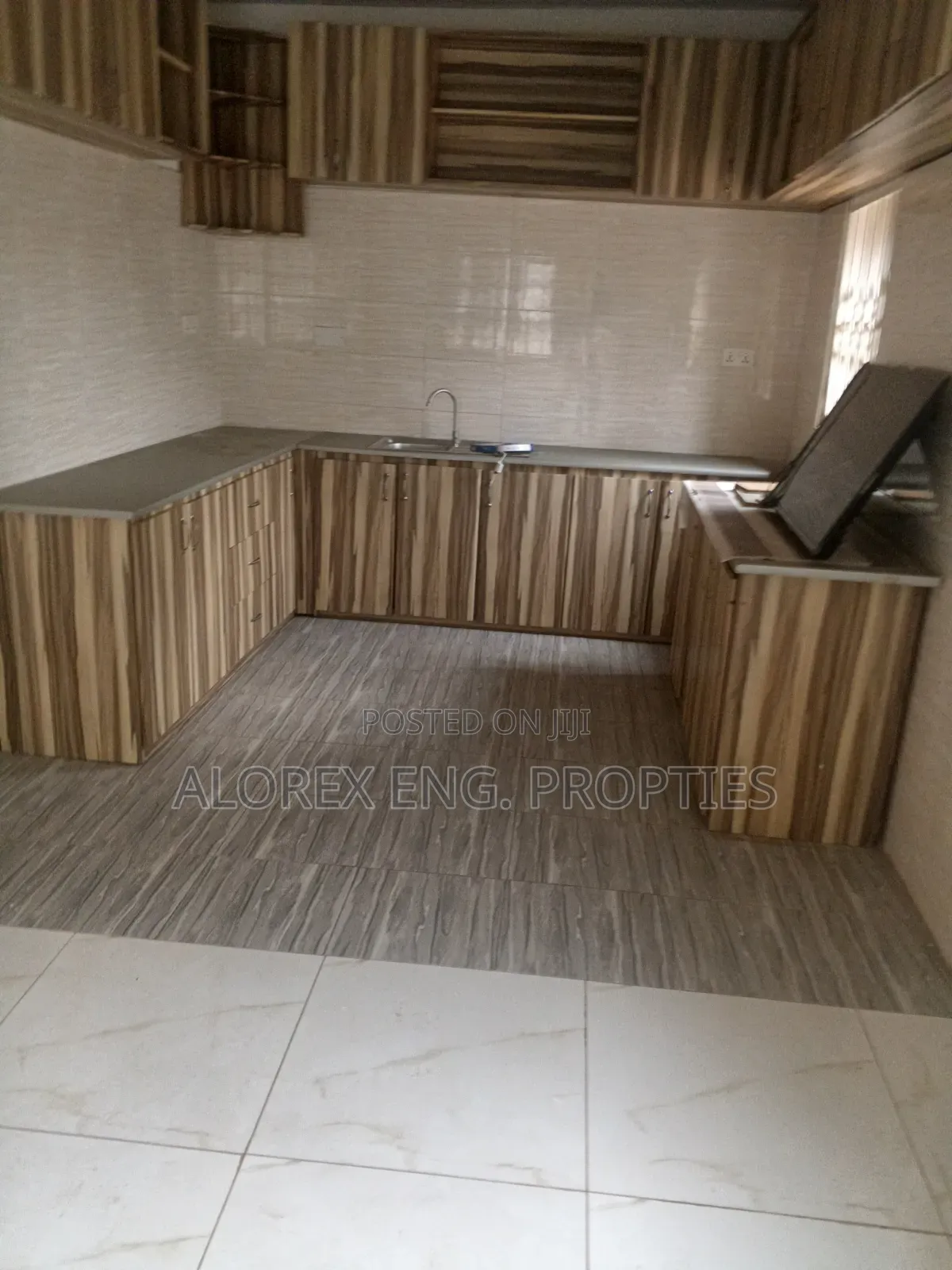 2bdrm Apartment in Adenta Foster Home, Frafraha for rent