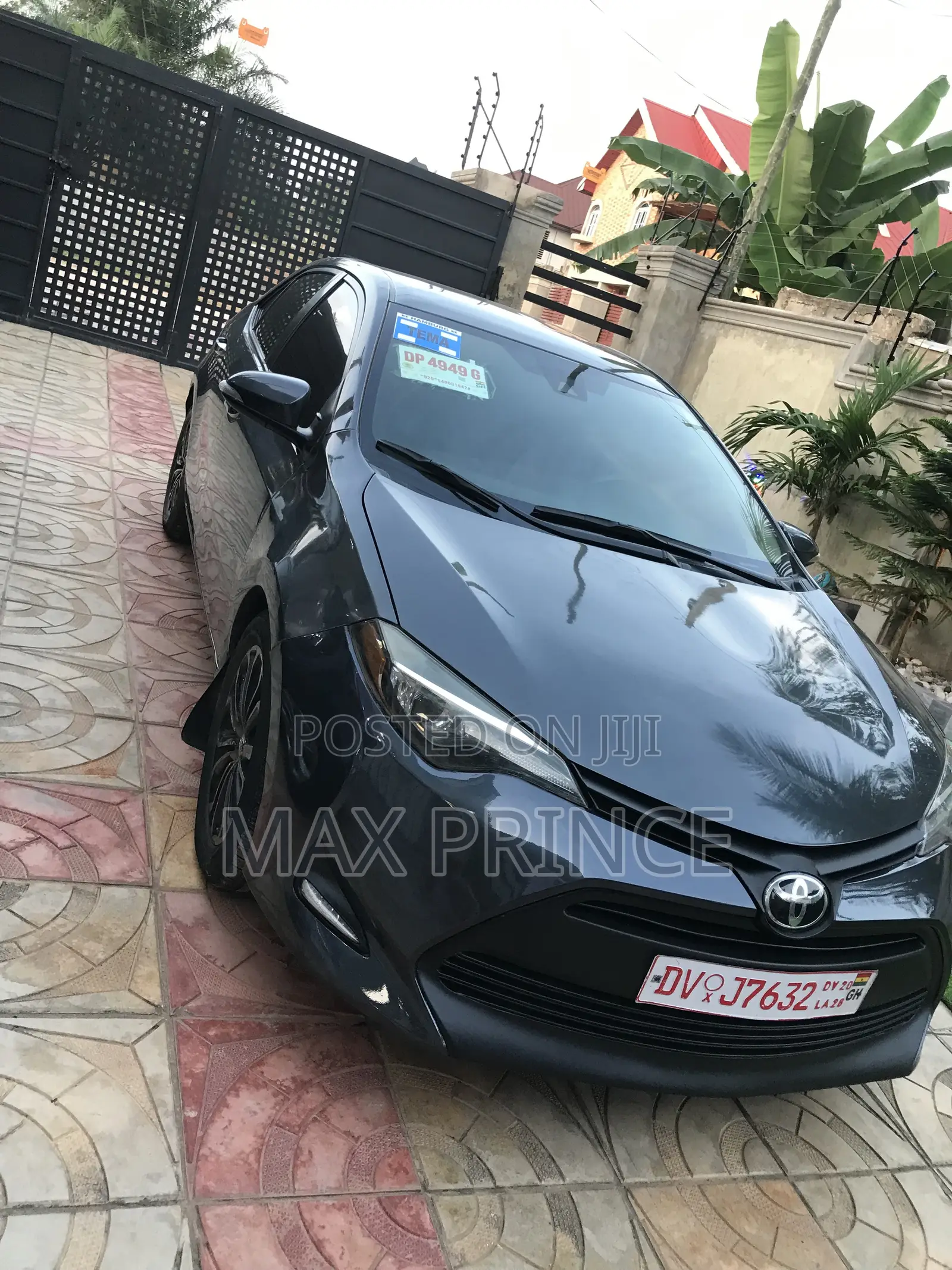 Toyota Corolla LE Eco (1.8L 4cyl 2A) 2019 Gray