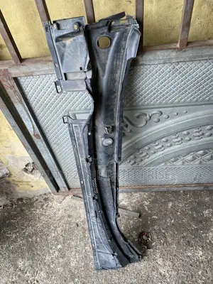 Toyota Corolla 2014 2015 2016 2017 Wiper Panel