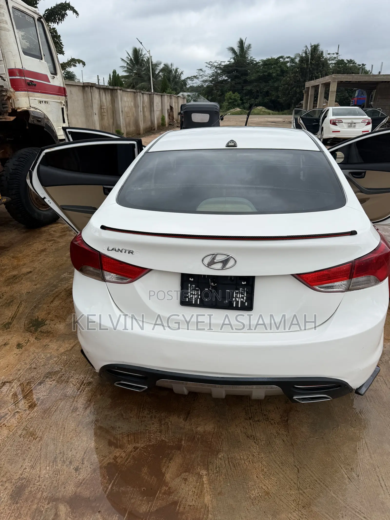 Hyundai Elantra 2013 White