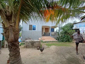 2bdrm House in Dobro, Amasaman for sale