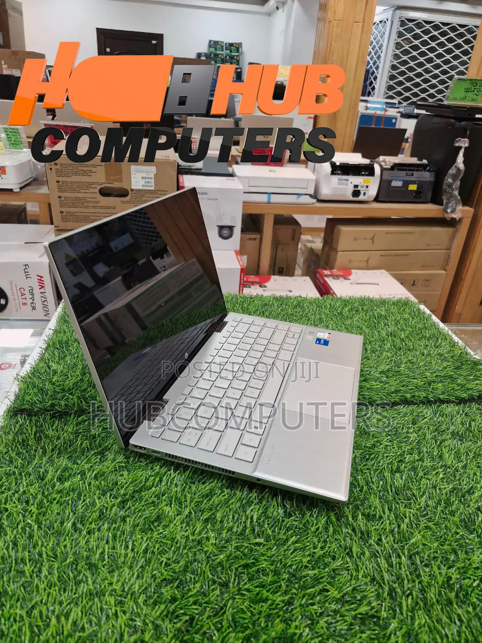 New Laptop HP Pavilion x360 14 8GB Intel Core i5 SSD 256GB