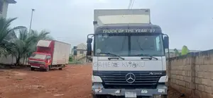 Mercedes-Benz Actros