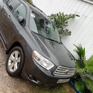 Toyota Highlander Base 2010 Black
