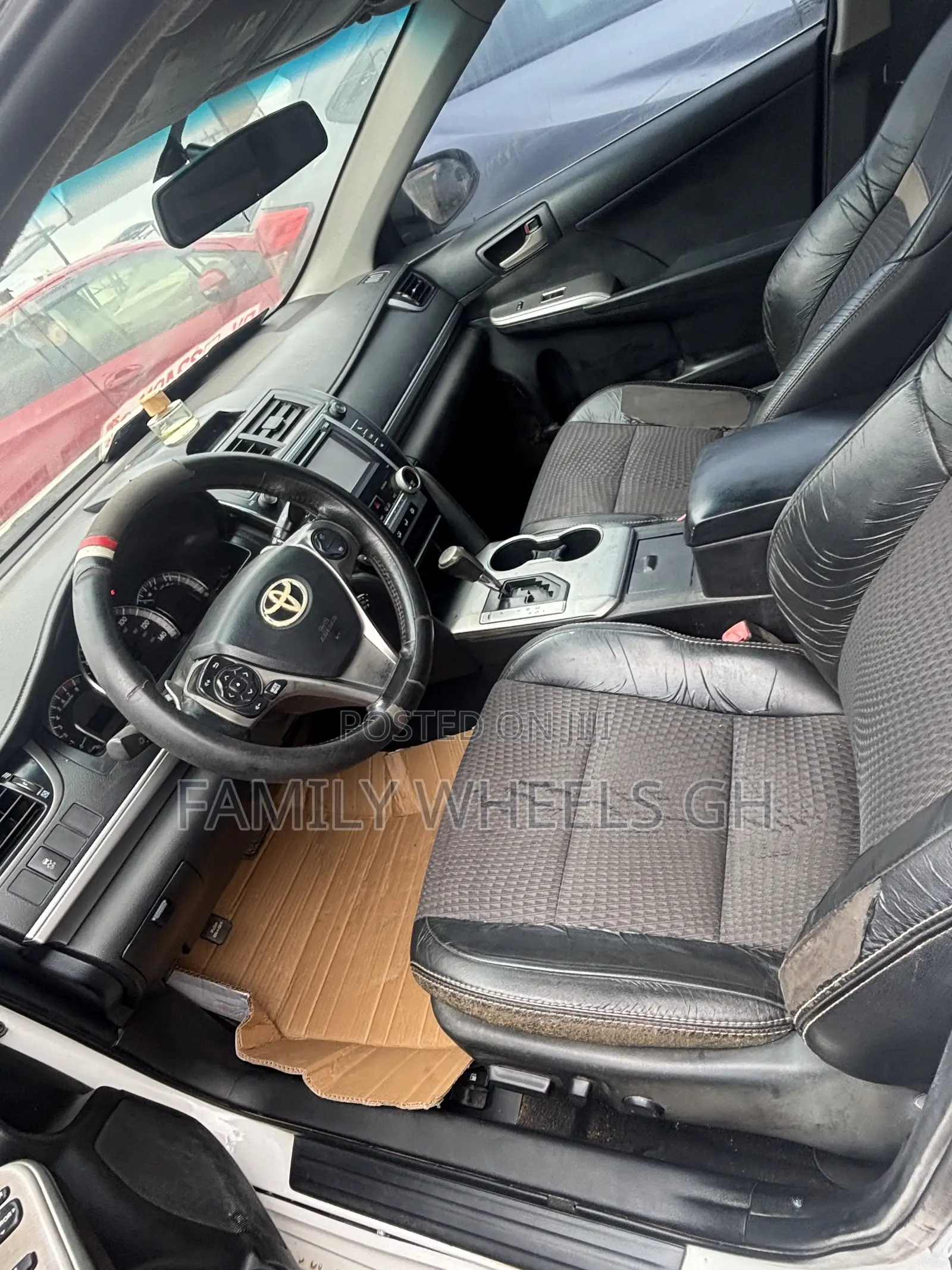 Toyota Camry SE 4dr Sedan (2.5L 4cyl 6A) 2014 Black