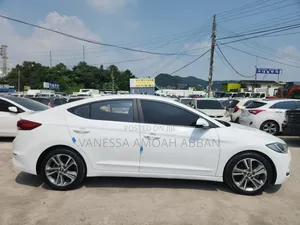 Hyundai Avante 2018 White