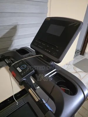 MaxFactor 3.0HP Motorized Treadmill – 20km/H, Auto Incline, 130kg