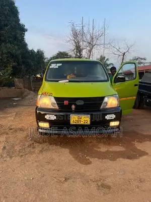 Toyota HiAce 2009 Green