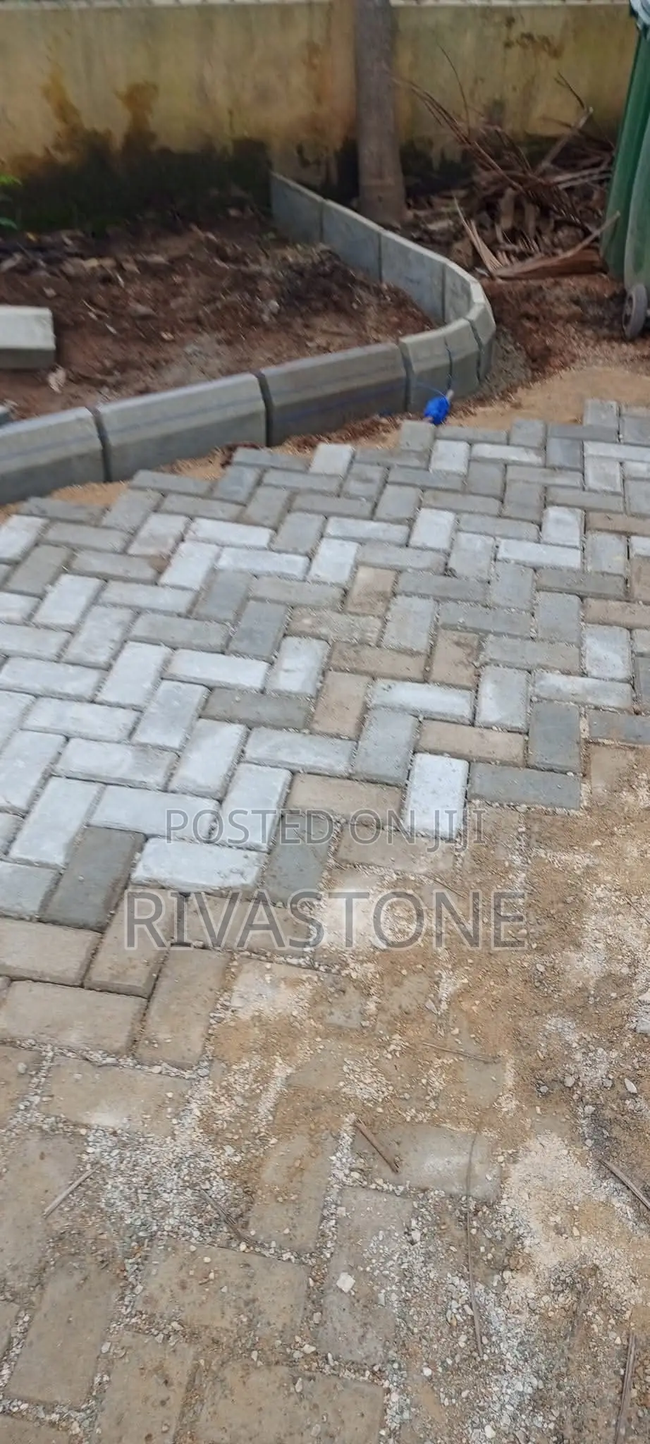 Pavement Blocks Allow Cost and Tiles Installer
