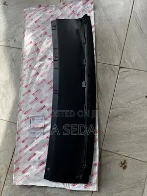 Honda Civic Front Bumper Grill Down, 2016 20 17, 2018 Brand New For
