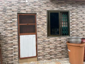 1bdrm Apartment in House'S, Property, Ablekuma for rent