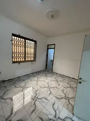 2bdrm Apartment in Adenta Commandos for rent
