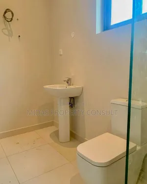 4bdrm Duplex in Special Garden, Oyarifa Mall Area for sale
