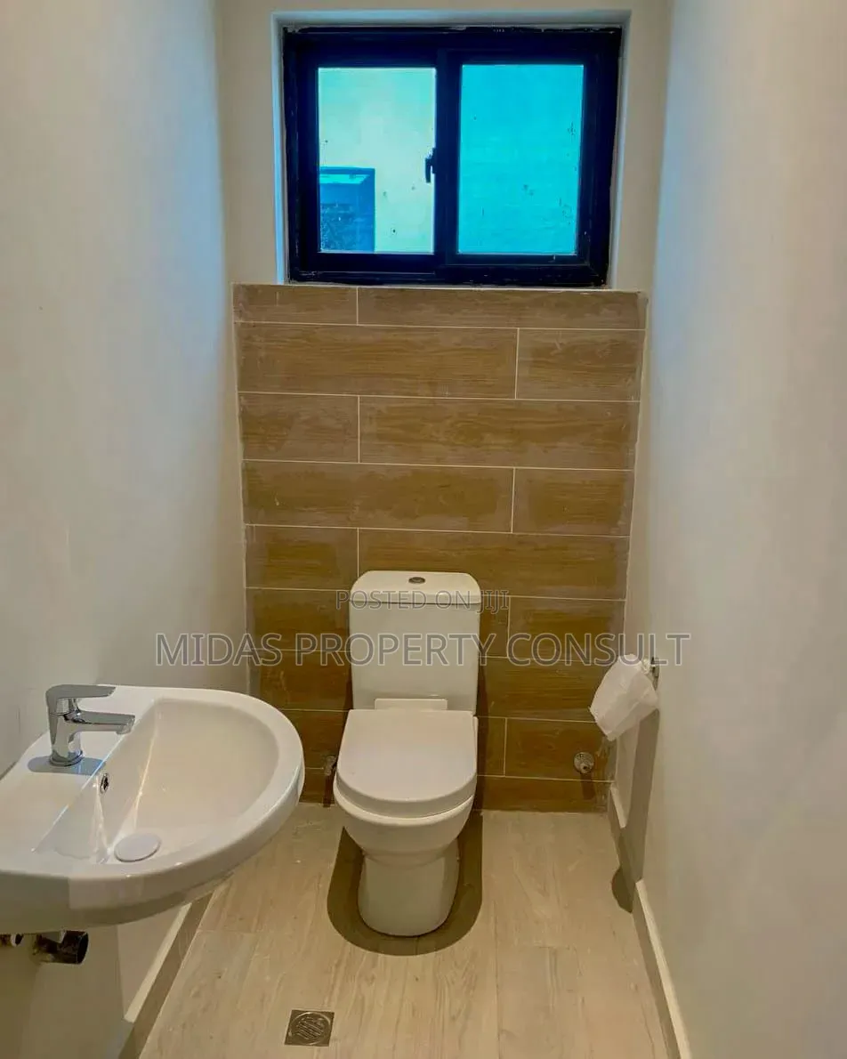 4bdrm Duplex in Special Garden, Oyarifa Mall Area for sale