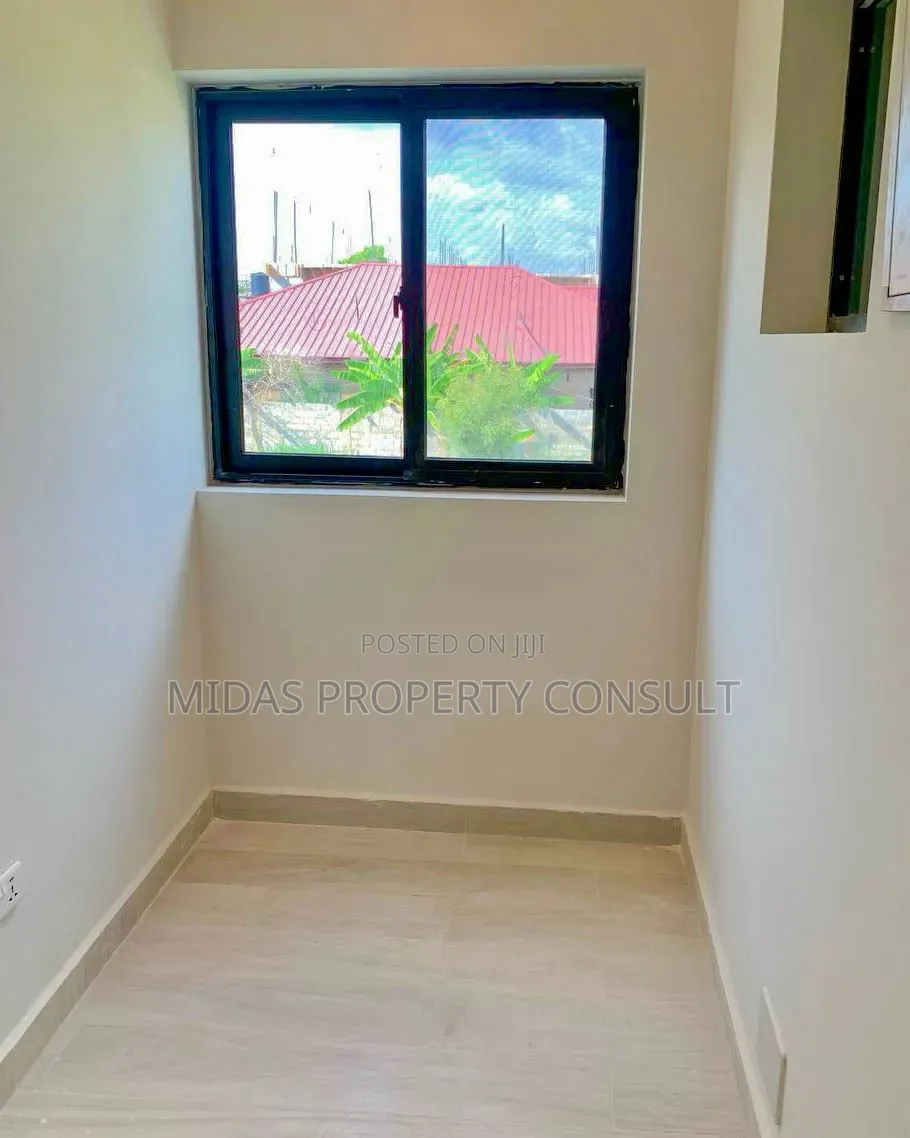 4bdrm Duplex in Special Garden, Oyarifa Mall Area for sale