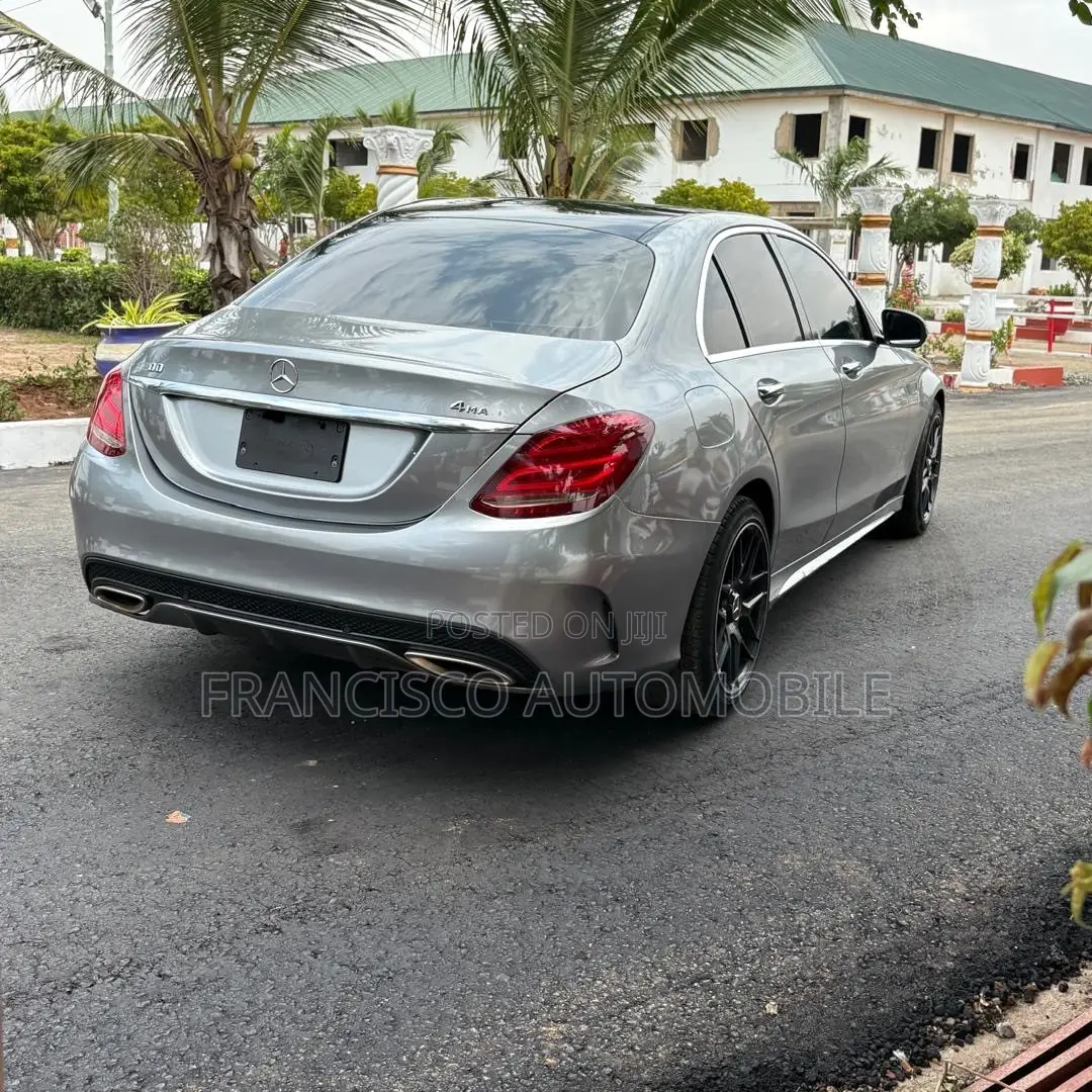 Mercedes-Benz C300 Sport 4Matic Sedan AWD (2.0L 4cyll 7A) 2016 Gray