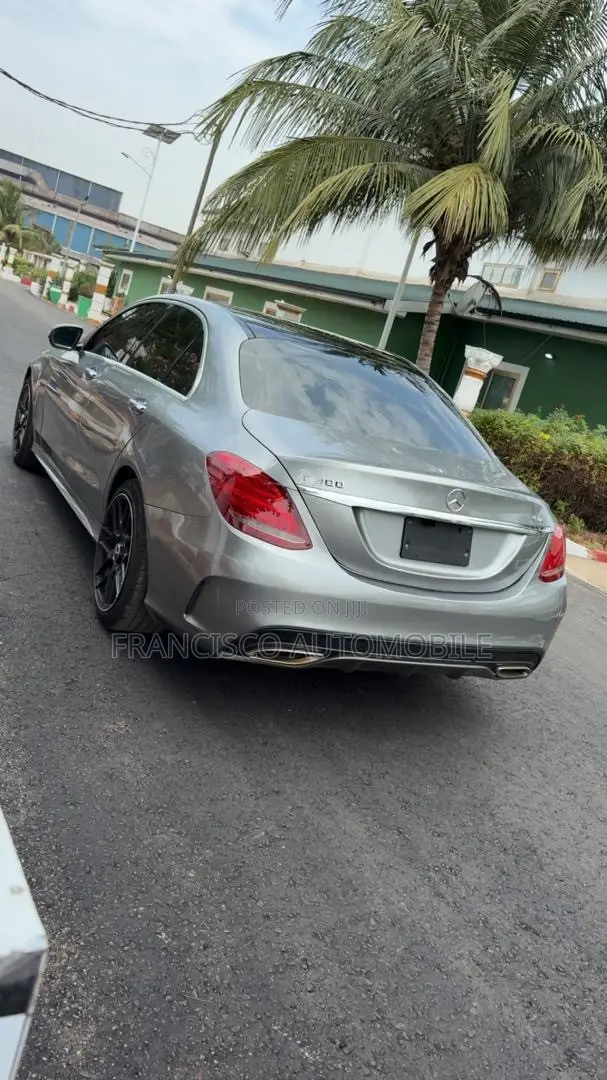 Mercedes-Benz C300 Sport 4Matic Sedan AWD (2.0L 4cyll 7A) 2016 Gray
