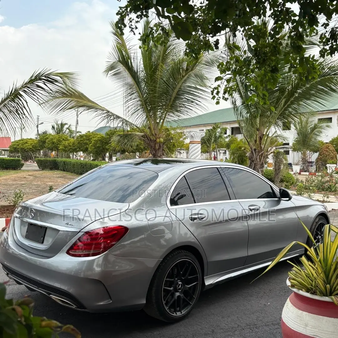 Mercedes-Benz C300 Sport 4Matic Sedan AWD (2.0L 4cyll 7A) 2016 Gray