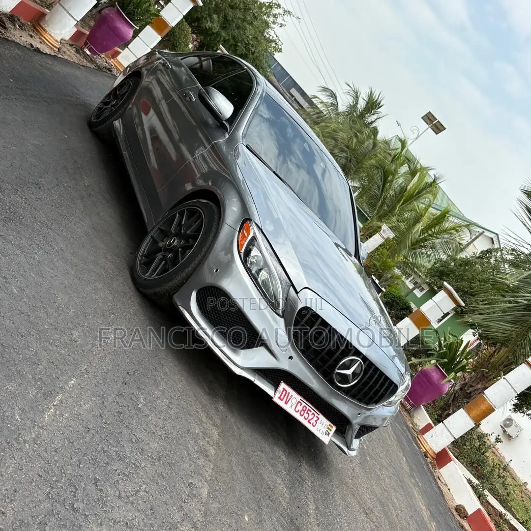 Mercedes-Benz C300 Sport 4Matic Sedan AWD (2.0L 4cyll 7A) 2016 Gray