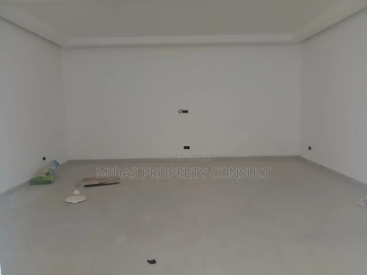 8bdrm House in Ghana Canada, Otano for sale