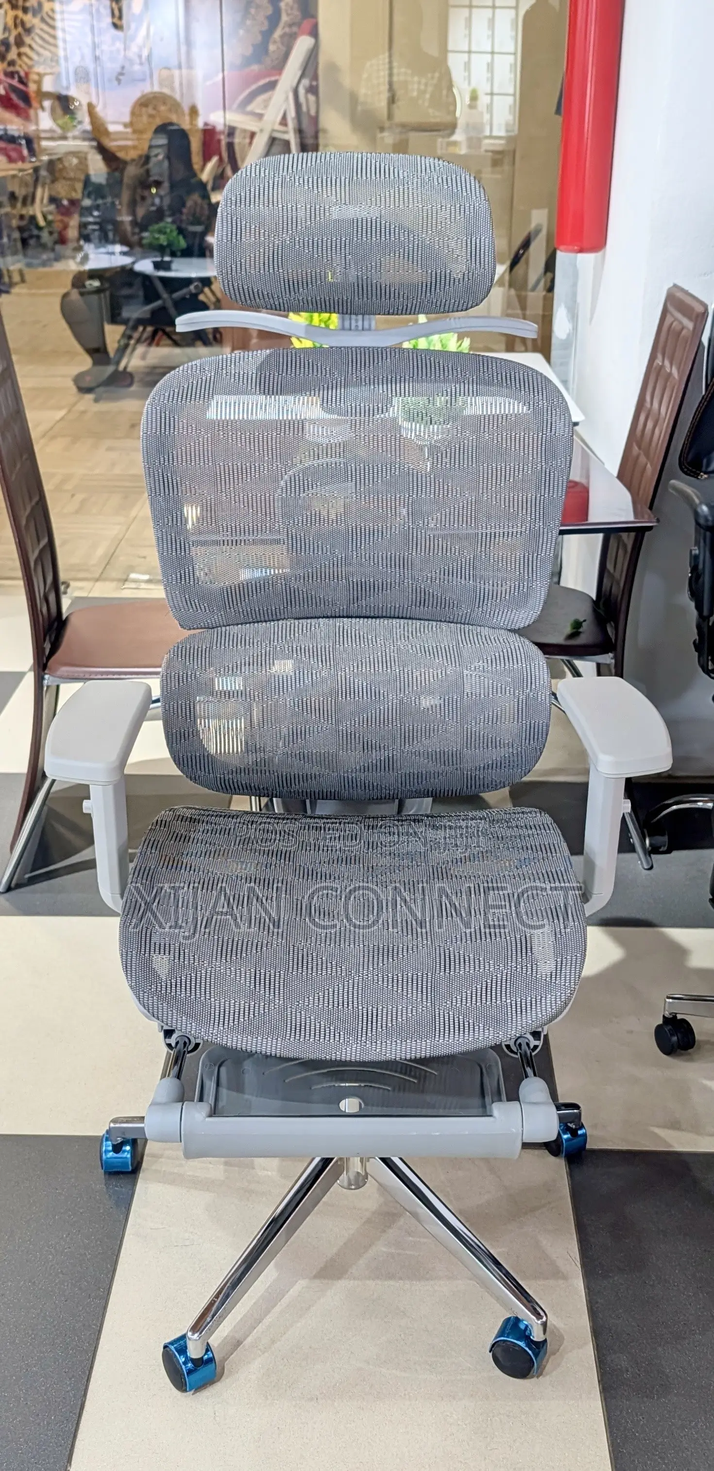 Ergonomic Mesh Office Chair With Headrest Footrest – Grey