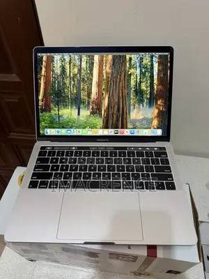 Laptop Apple MacBook Pro 2019 16GB Intel Core i7 SSD 256GB