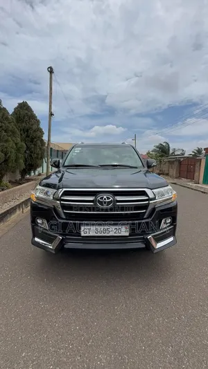 Toyota Land Cruiser 5.7 V8 VXR 2019 Black