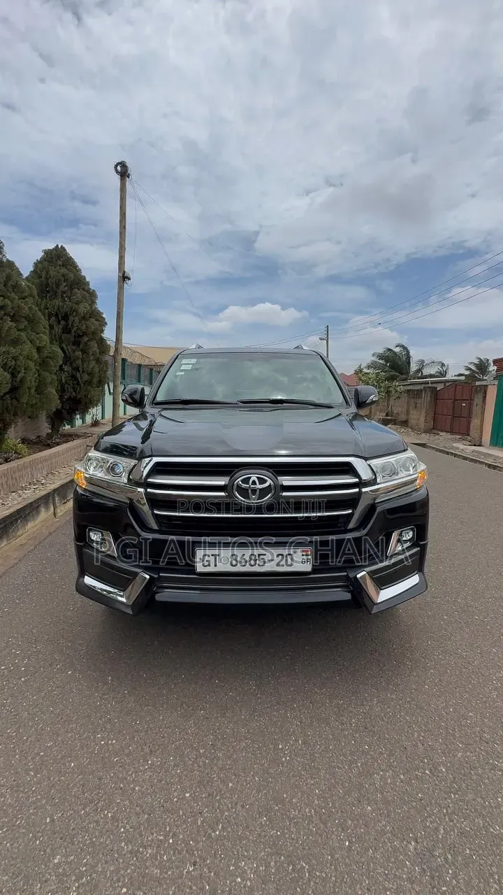 Toyota Land Cruiser 5.7 V8 VXR 2019 Black