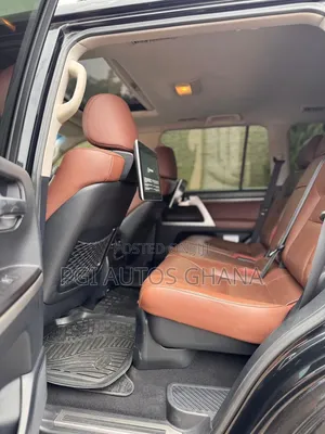 Toyota Land Cruiser 5.7 V8 VXR 2019 Black