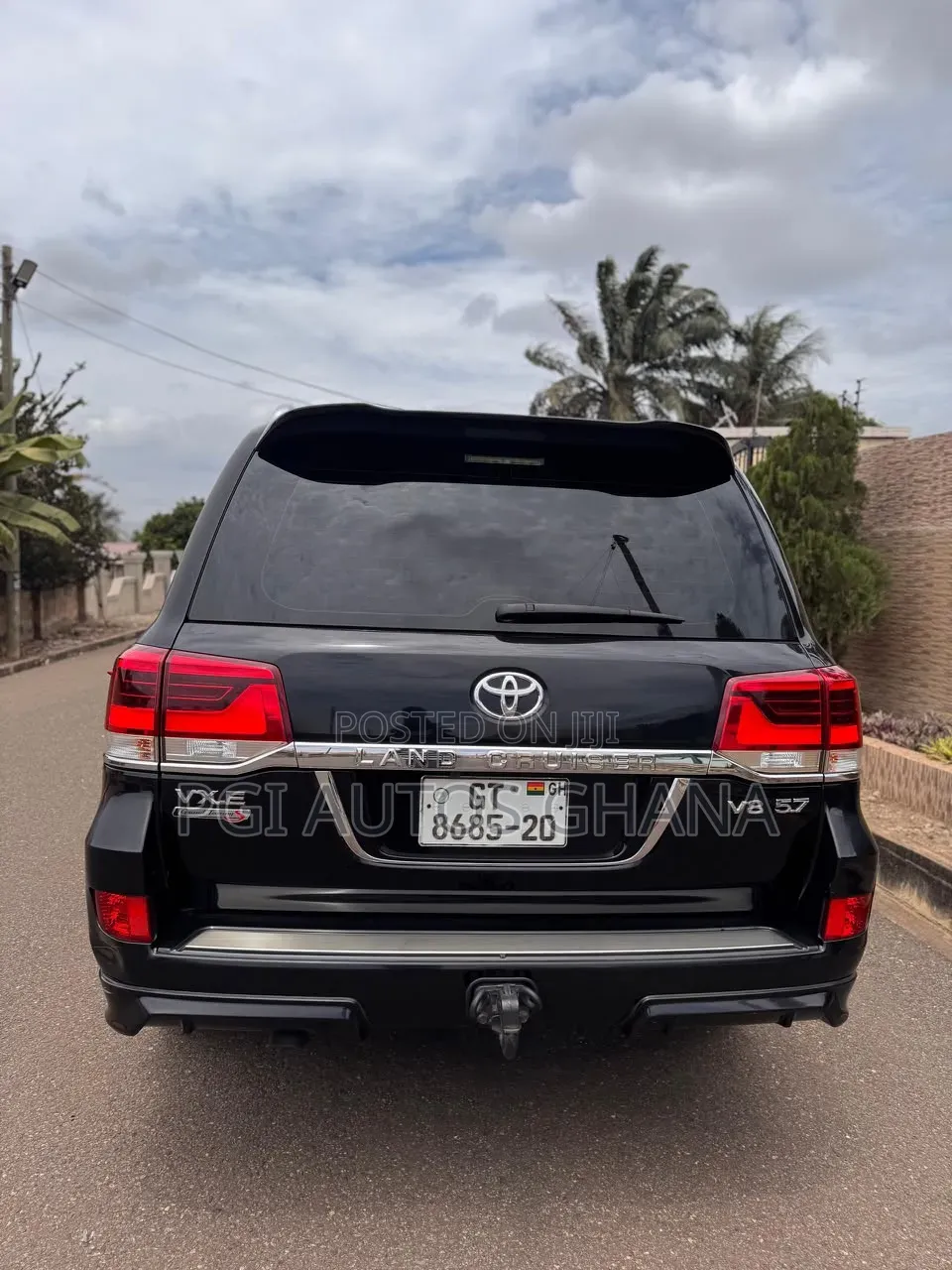 Toyota Land Cruiser 5.7 V8 VXR 2019 Black