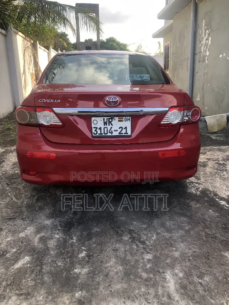 Toyota Corolla LE 4dr Sedan (1.8L 4cyl 4A) 2013 Red