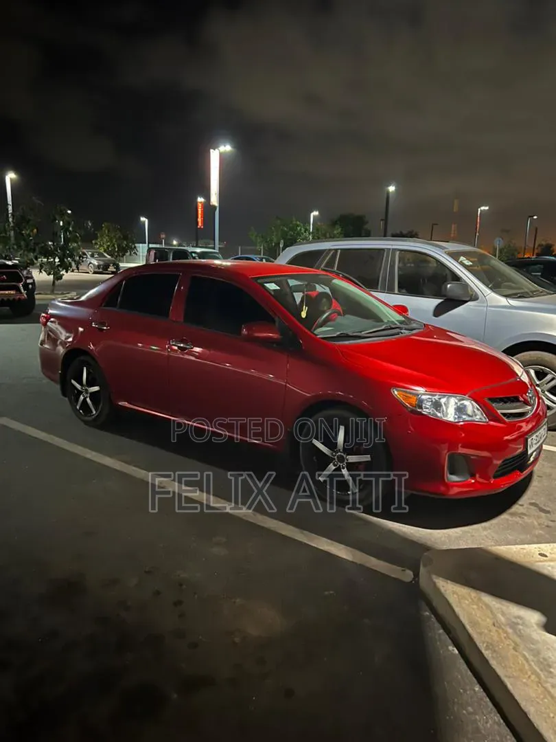 Toyota Corolla LE 4dr Sedan (1.8L 4cyl 4A) 2013 Red